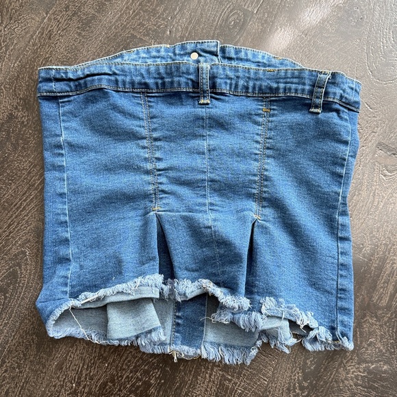 Denim Button-Up Strapless Top - Picture 4 of 5